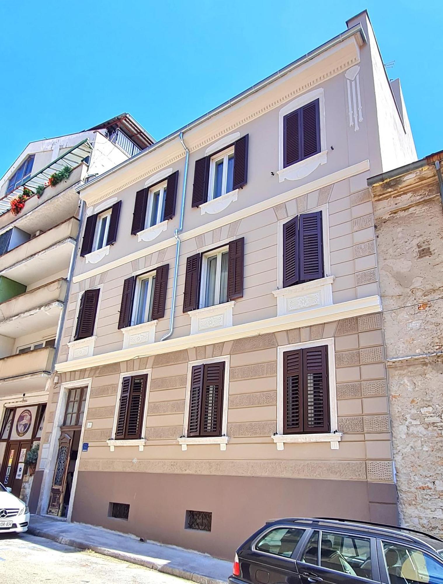 Apartments Epulon Pula Buitenkant foto